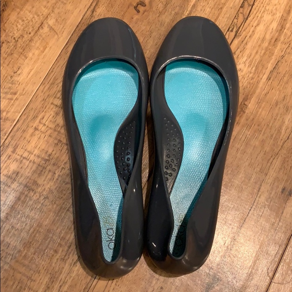 Oka B flats